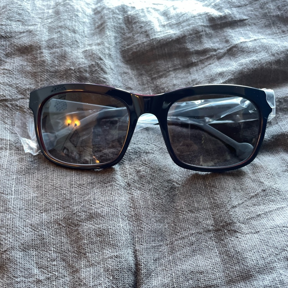 Acapulco Navy Sunglasses